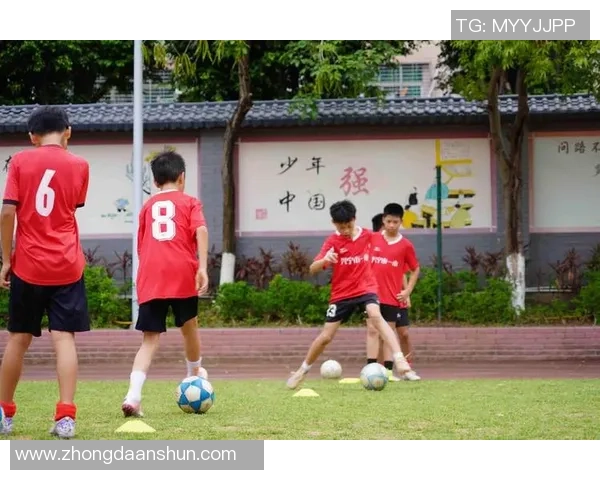 五岁足球明星现状揭秘:他们的未来与发展潜力分析